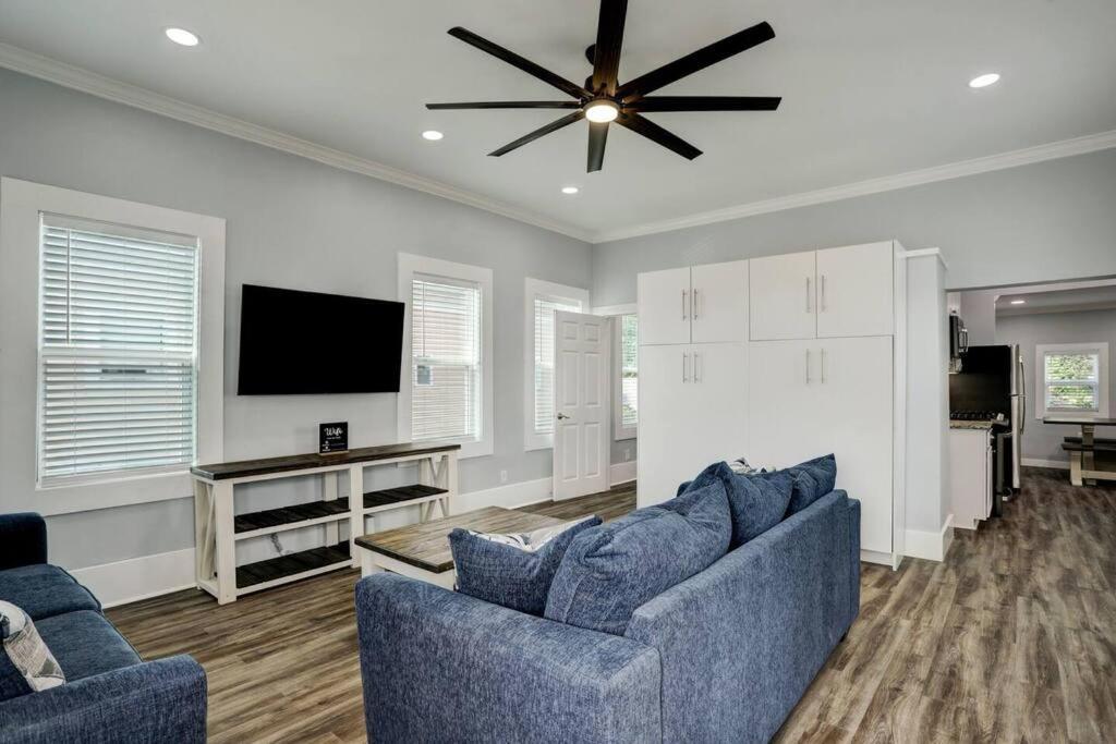 Renovated Beach Bungalow! Galveston Buitenkant foto