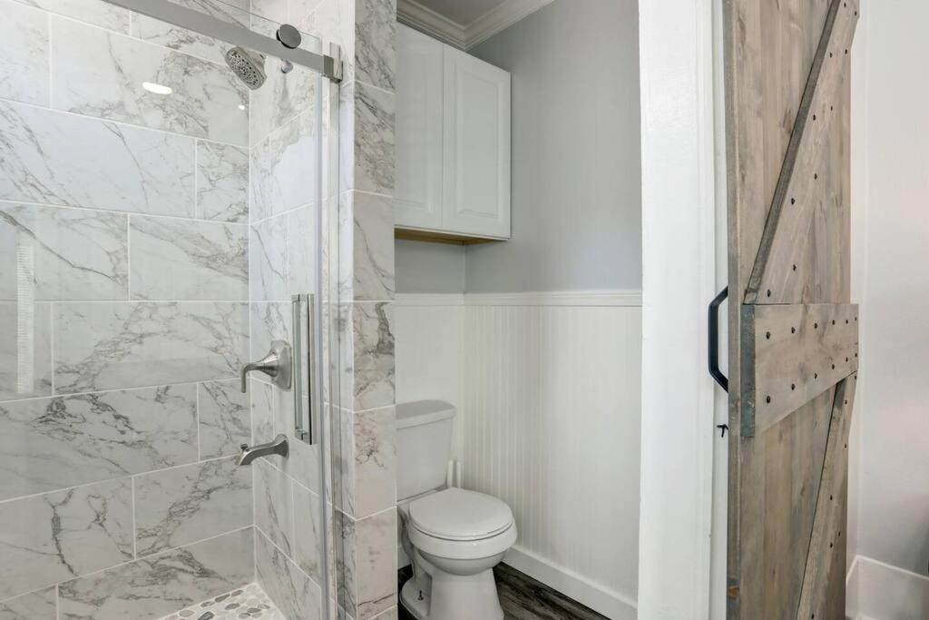 Renovated Beach Bungalow! Galveston Buitenkant foto